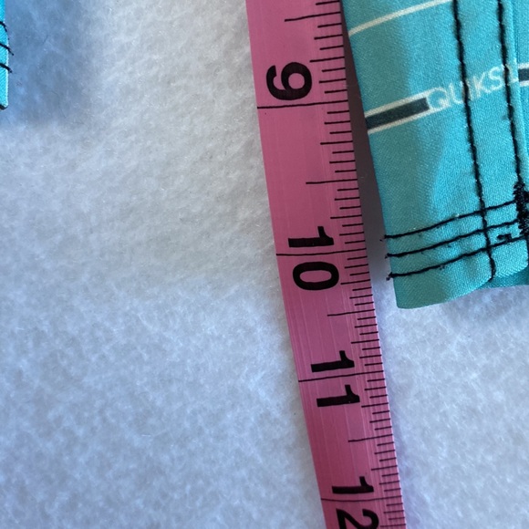 Quiksilver Boys Boardshorts - Picture 8 of 9